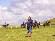 AK060423-21 - Alan King Stable Visit